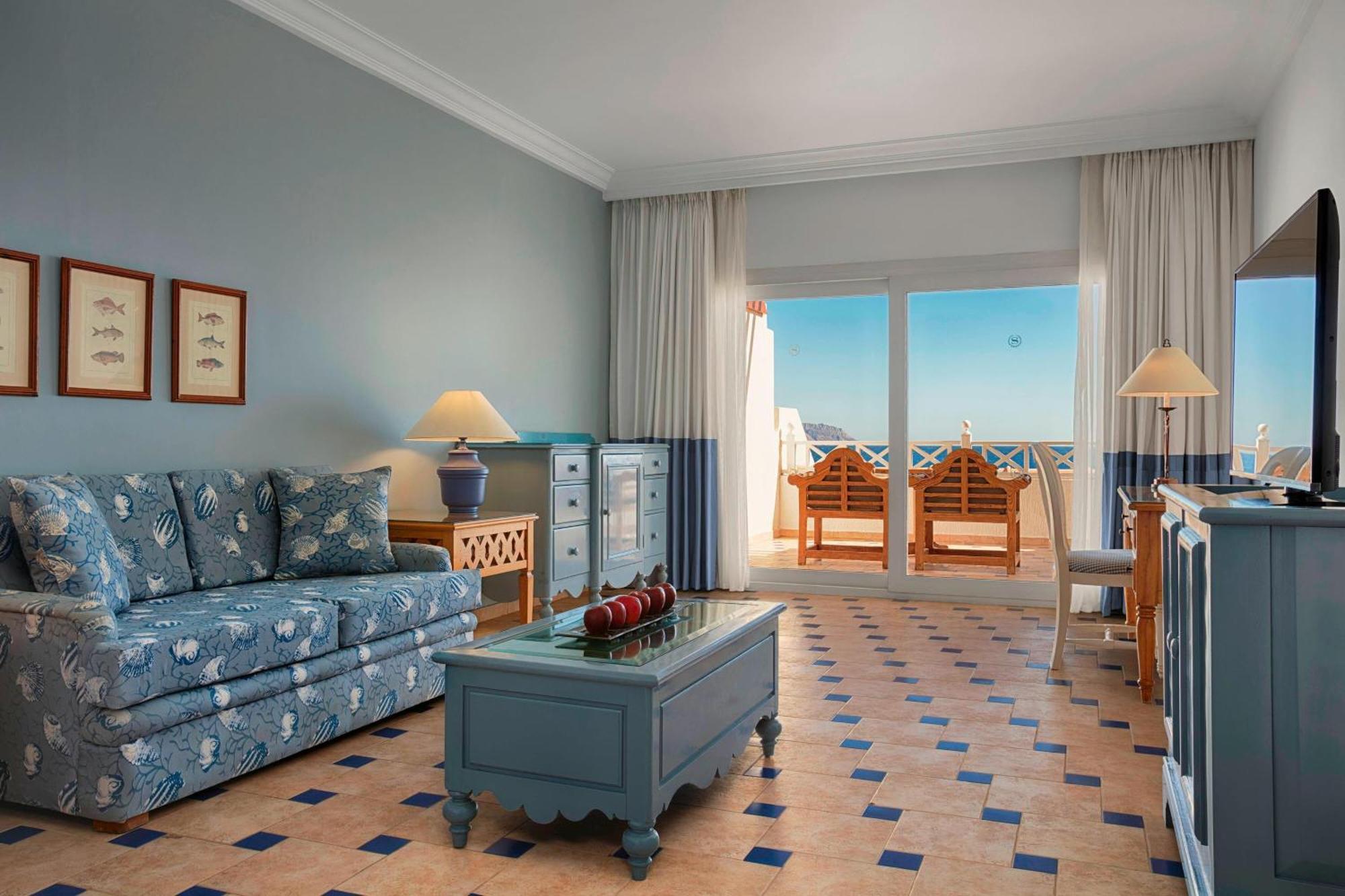 One-Bedroom Junior Suite Two Single Beds Corner Balcony Sea View High Floor,839610140:JPEG